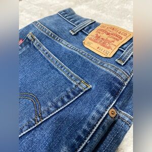 Levi's Classic Blue Straight Jeans Timeless Style